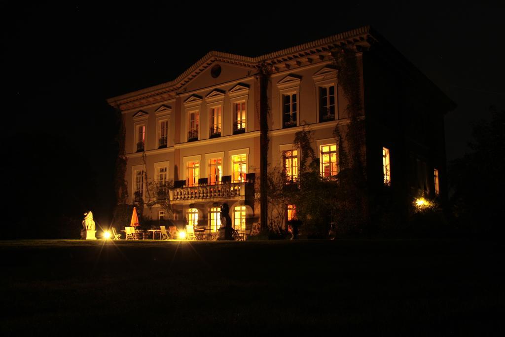 Chateau De Bezyl Sixt-sur-Aff Exterior photo